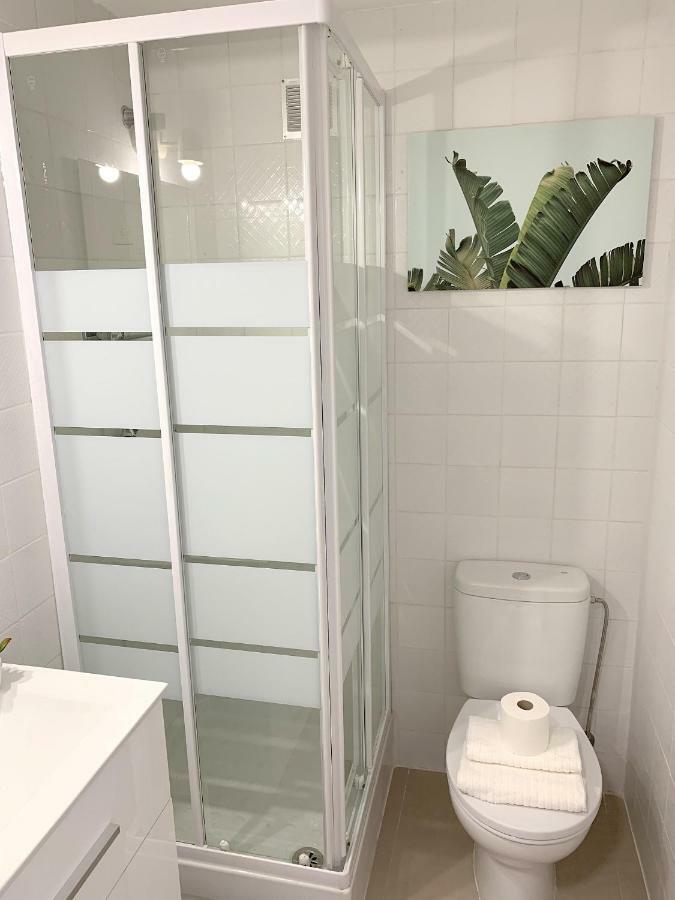 Apartamento 1ª Linea De Mar -Wifi- Aire Acondicionado エンプリアブラバ エクステリア 写真