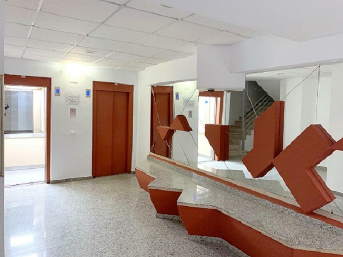 Apartamento 1ª Linea De Mar -Wifi- Aire Acondicionado エンプリアブラバ エクステリア 写真