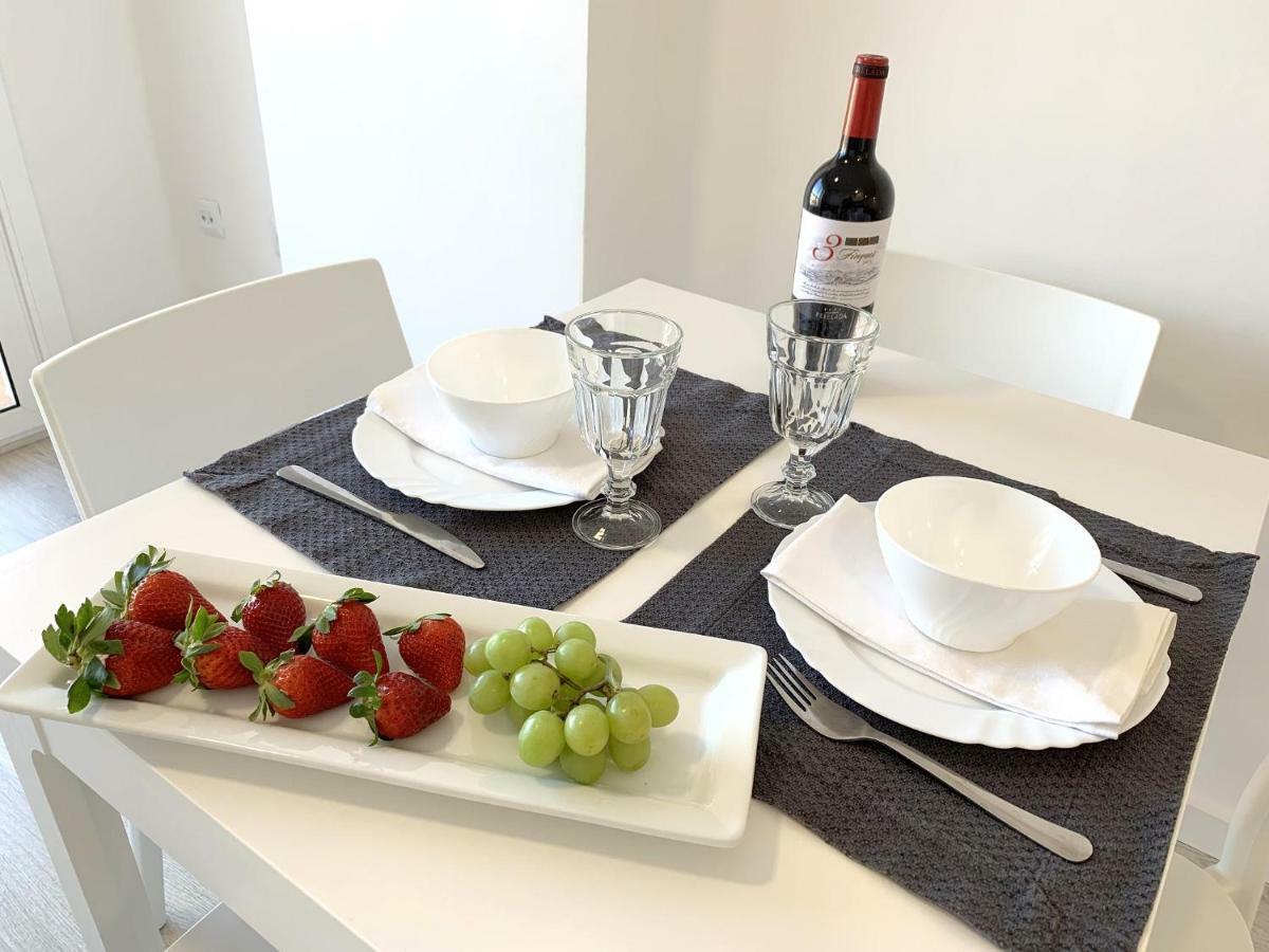 Apartamento 1ª Linea De Mar -Wifi- Aire Acondicionado エンプリアブラバ エクステリア 写真